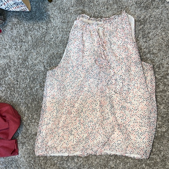 Max Studio Micro Dot Sleeveless Tie Neck Bubble Hem Blouse Size Medium - Picture 1 of 7